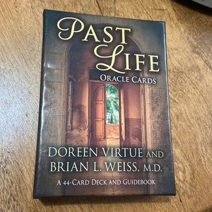 ORACLE CARDS - Past Life